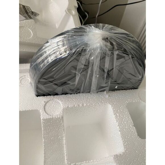 Sideshow The Child Mandalorian Life Size Statue - Picture 3 of 8